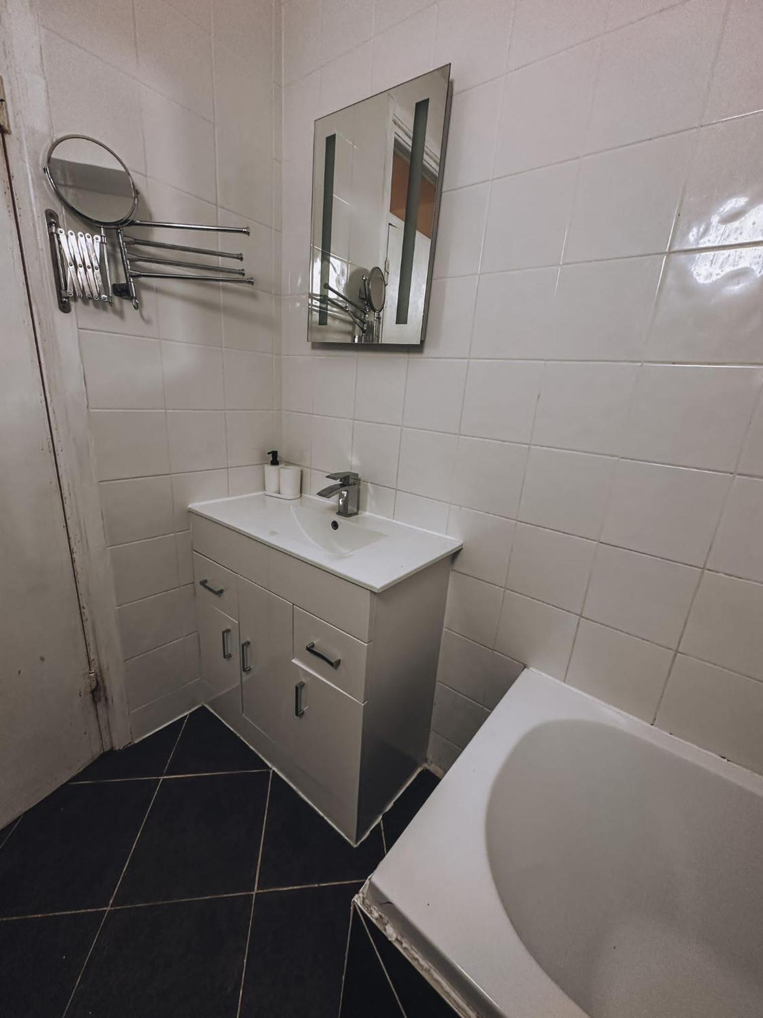 Cosy 2 Bedroom Apartment In Swiss Cottage. London Exterior foto